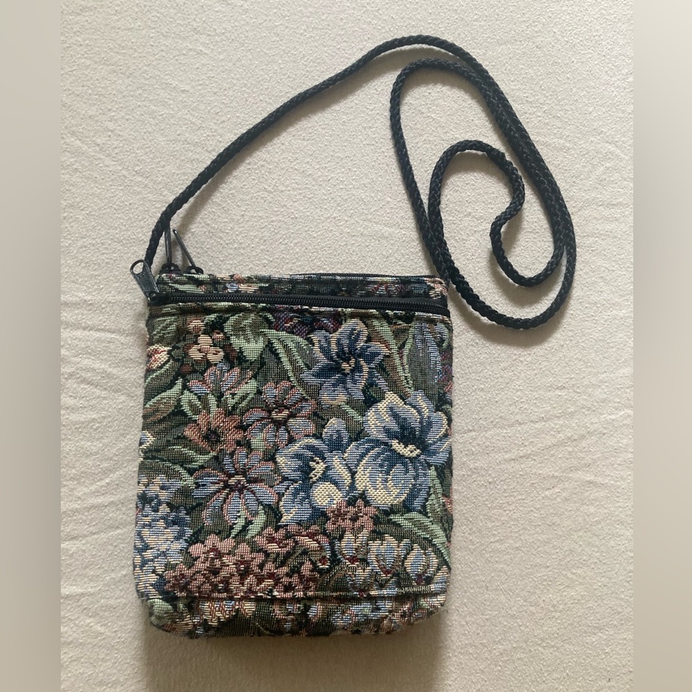 Vintage Floral Tapestry Purse - Picture 10 of 12